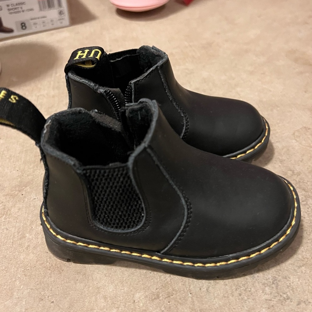 Baby boys and girls boots size5-5.5